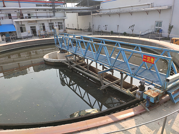 刮吸泥機(jī)